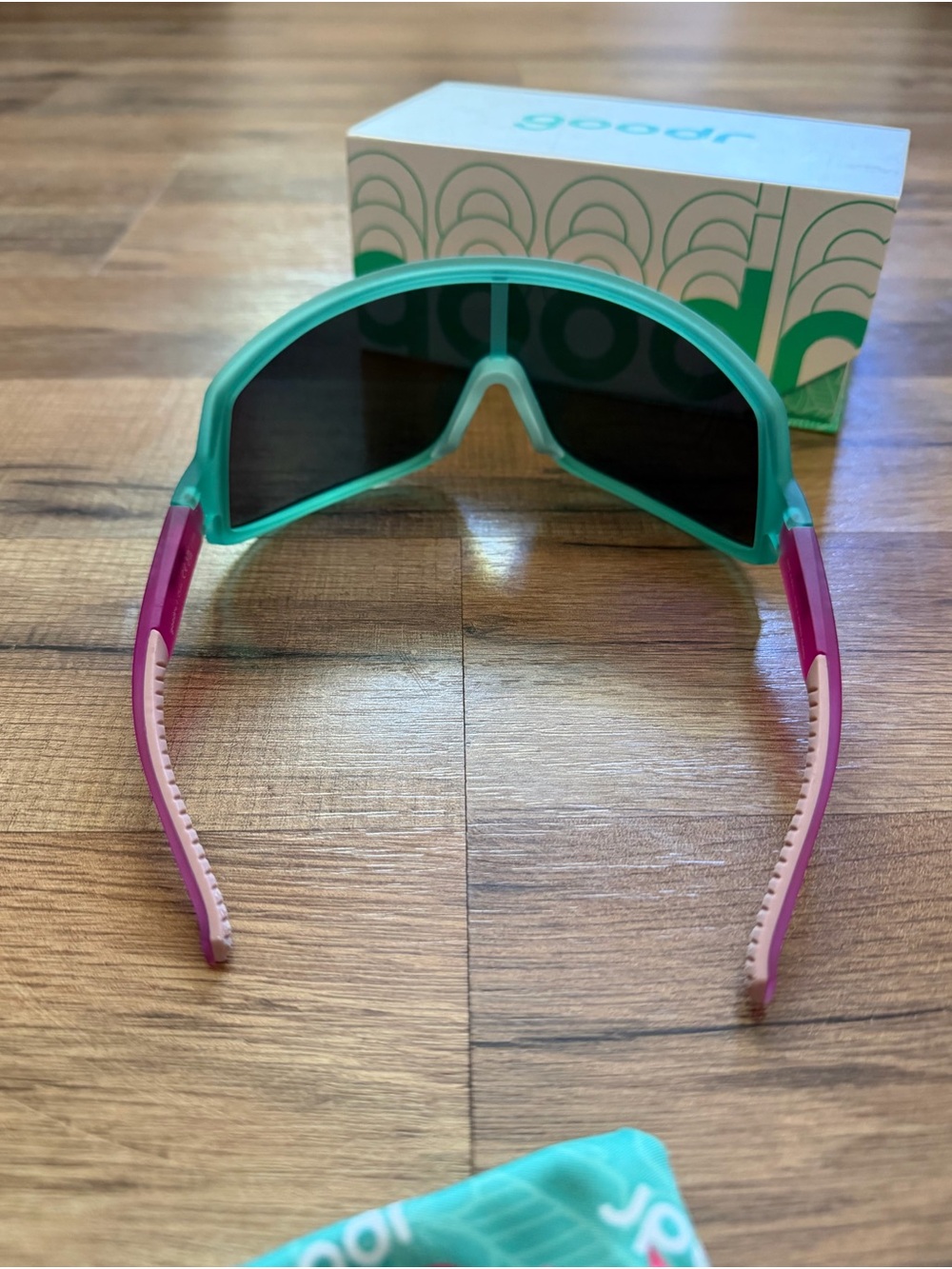 goodr Turquoise & Pink Shield Sunglasses - Picture 4 of 10